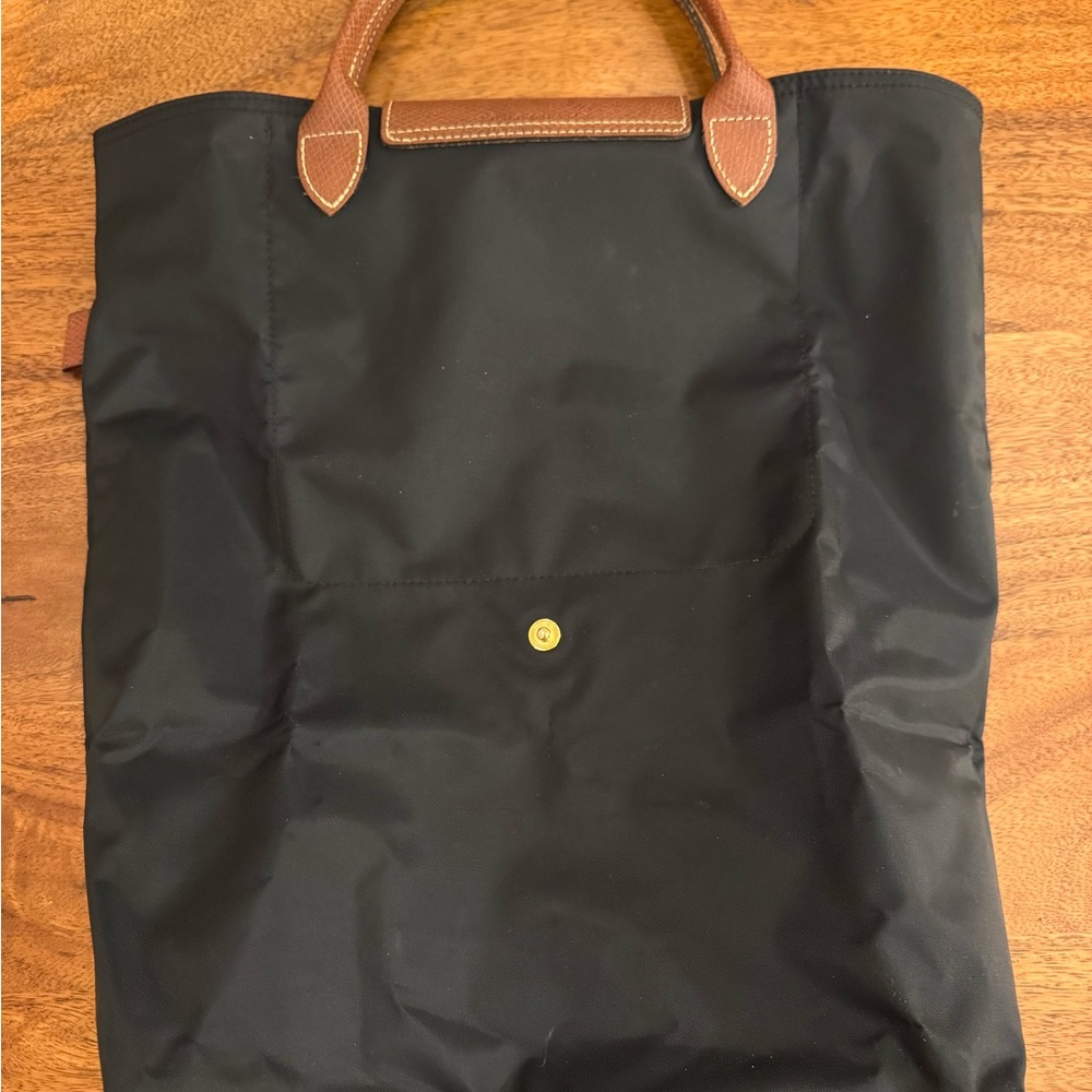 Longchamp Le Pliage tote - Picture 3 of 10